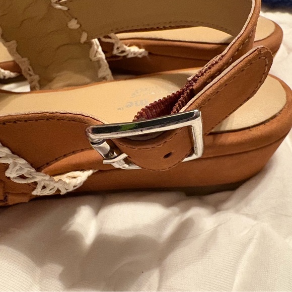 Brand New Coldwater Creek Woven Sandals - Picture 6 of 8